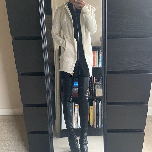 athleta triumph long hoodie